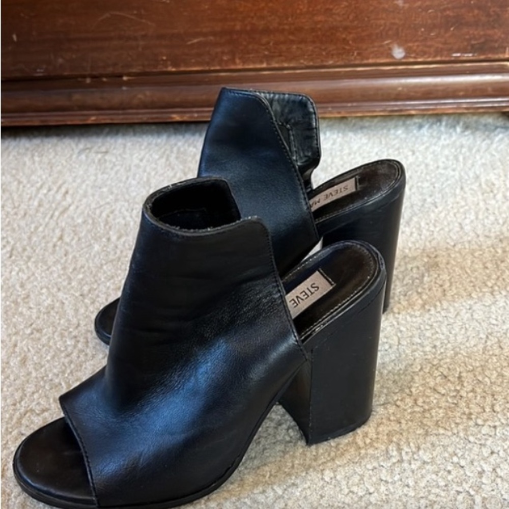 Steve Madden booties